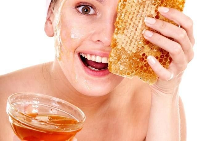 10 Surprising Ways Honey Can Improve Your Skin’s Health