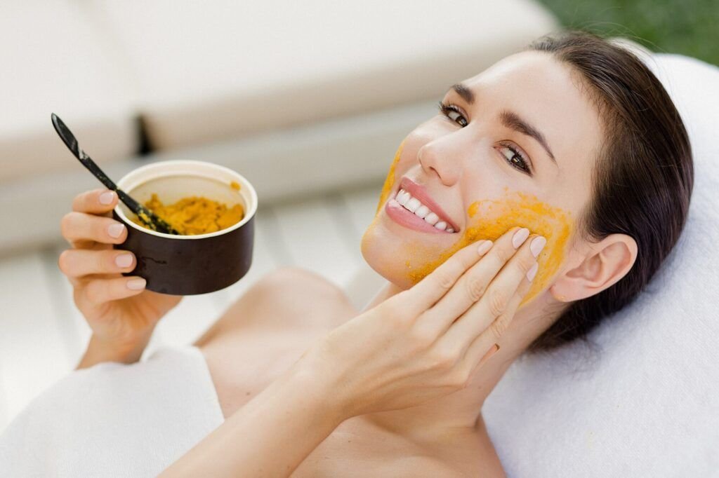 benefits of turmeric for face