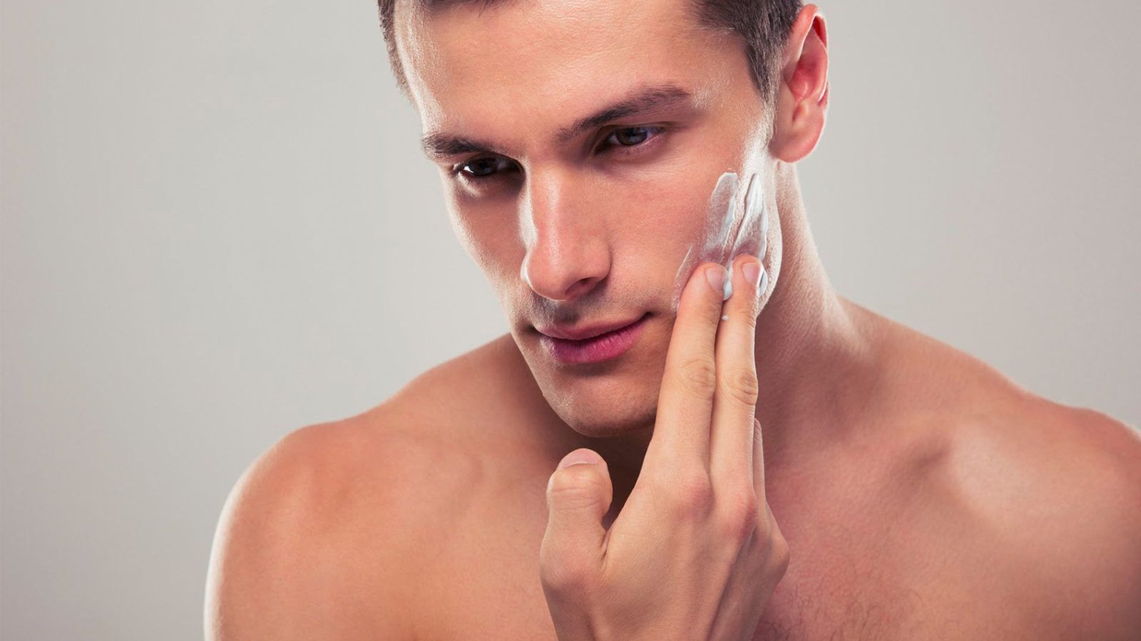 Skincare Tips For Men: Why Everyone Should Have a Skincare Routine