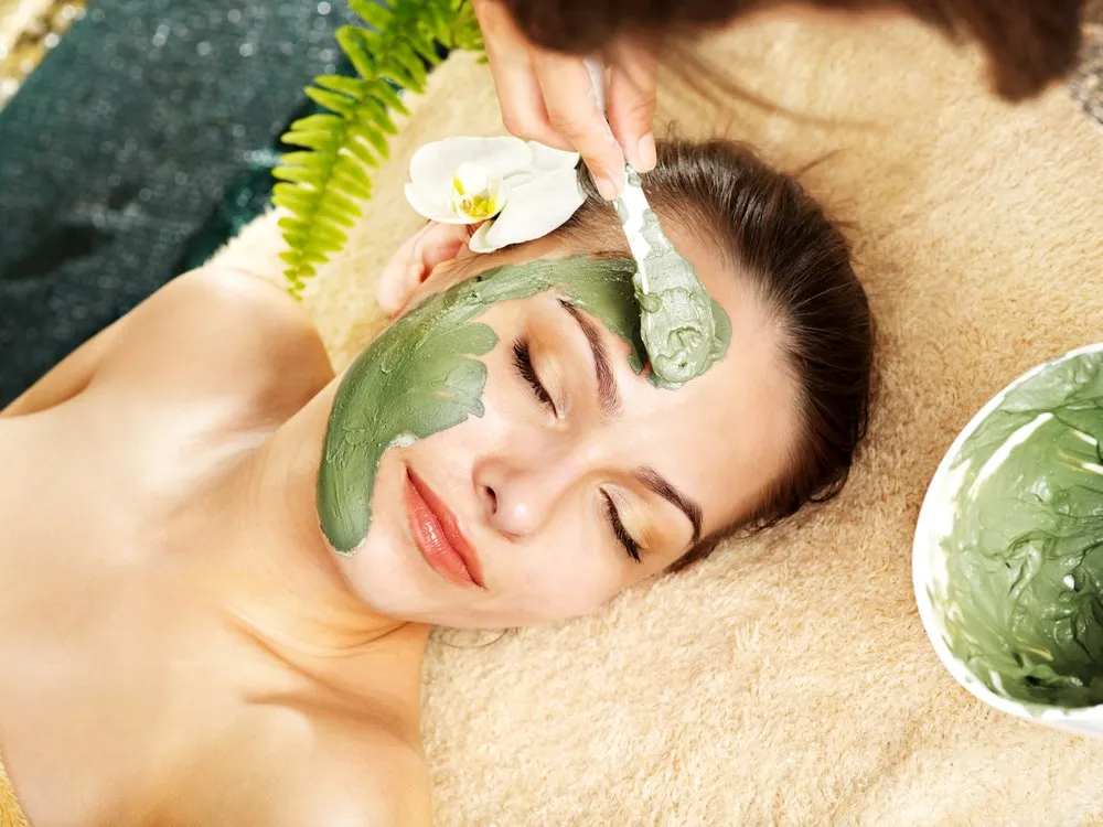 Detoxifying Delights: Herbal Face Packs for Summer Skin Detox
