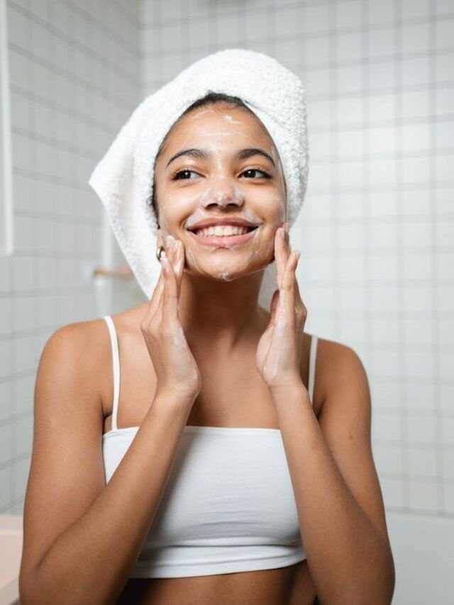 5 Skin Solutions: Evaluating Face Wash vs Soap for Face Care